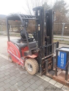 Terepemelő targonca Manitou ME 425 C 2,5 t Elektro