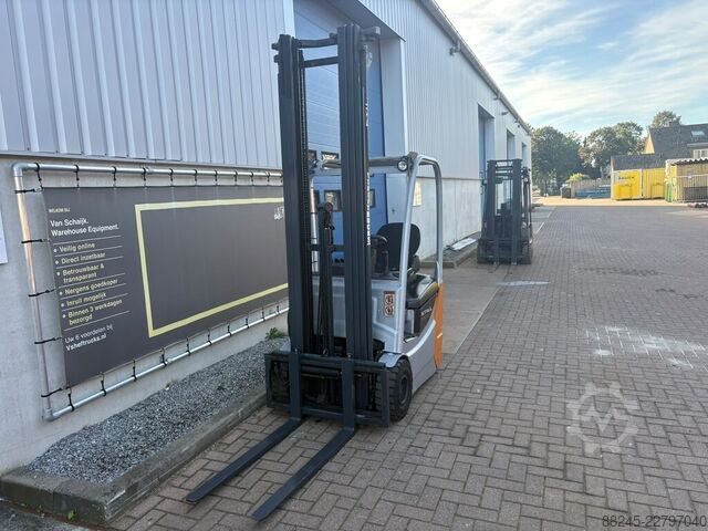 VS-23002 Elektrische triplex heftruck Still RX50-10 ZEER STILL RX50-10