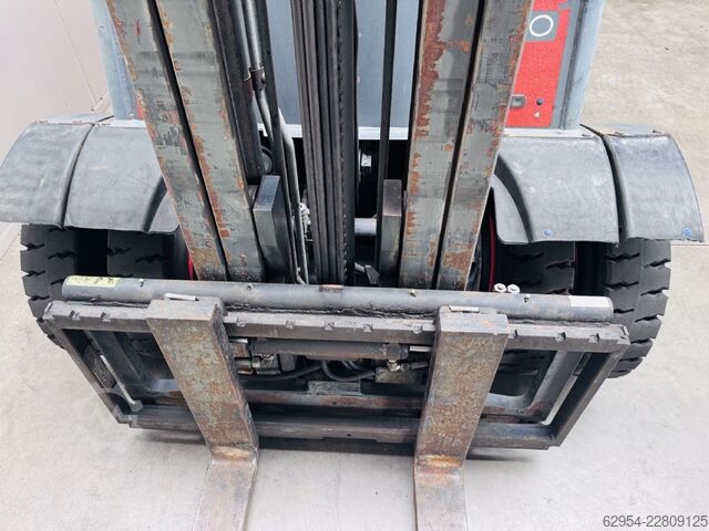 LPG gaffeltrucks Linde H 30 T Triplex Kabine