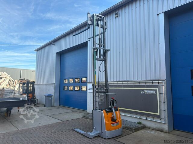 VS-23075 Stoccatore elettrico a corsia larga triplex Still 4026mm STILL EXP20