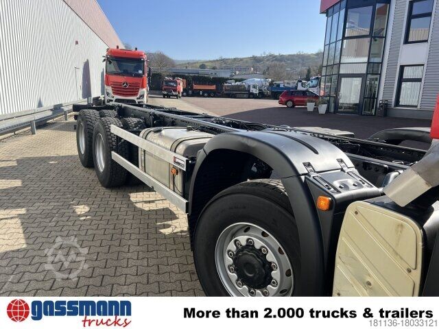 Truck chassis MAN TGS 41.480 8X8 BB, Motorabtrieb