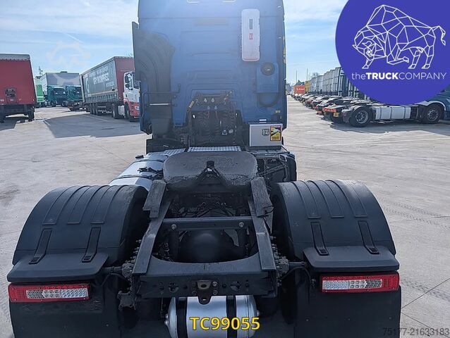 Hazardous substances Renault T 440