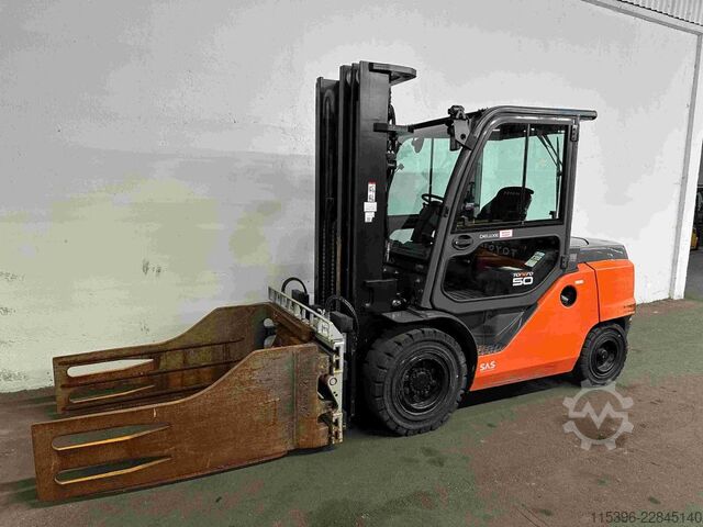 Dizel forklift Toyota 40-8FD50N - TRIPLEX 5 m