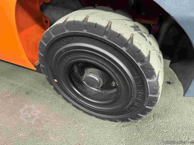LPG'li forkliftler Toyota 02-8FGF30
