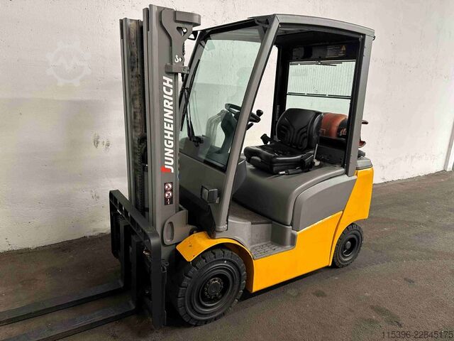 LPG'li forkliftler Jungheinrich TFG 316 - TRIPLEX 4,4 m
