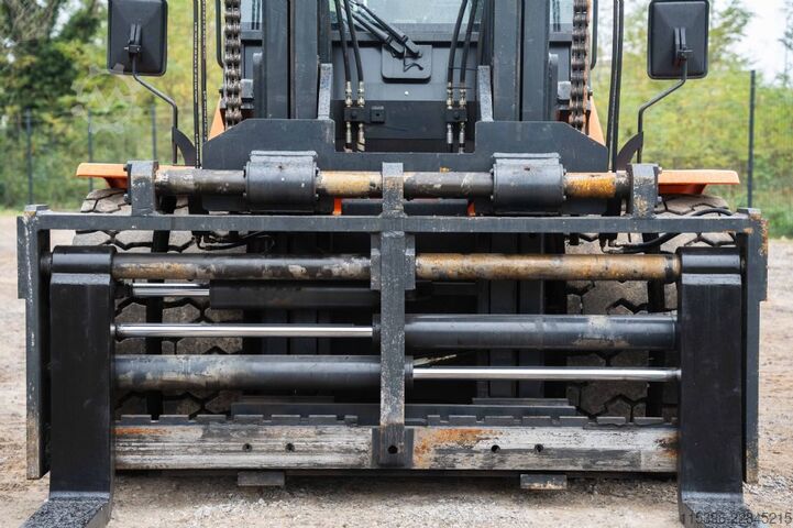 Ağır hizmet tipi forklift - Dizel Doosan D 160 S-5 - nur 4799 Betriebsstunden !!