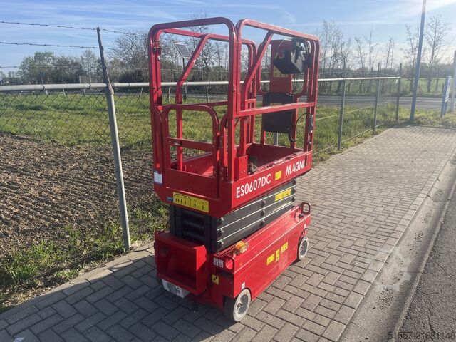 Platformă foarfecă MAGNI ES0607EP | 2023