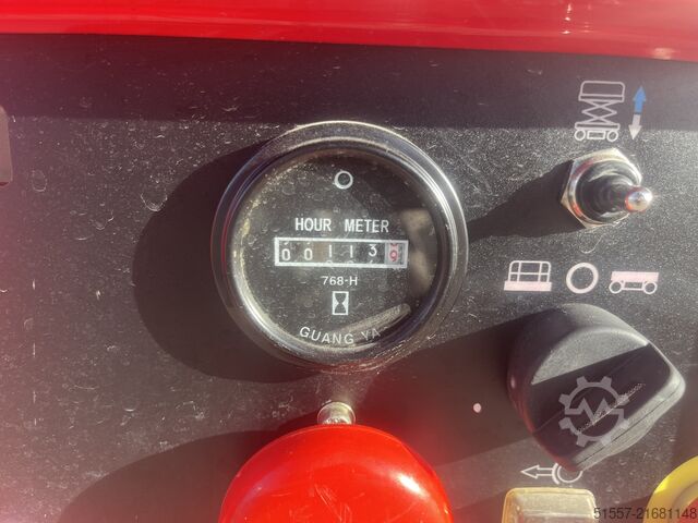 Platformă foarfecă MAGNI ES0607EP | 2023