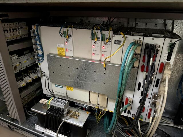 Vertikální obráběcí centrum MIKRON VCP 600