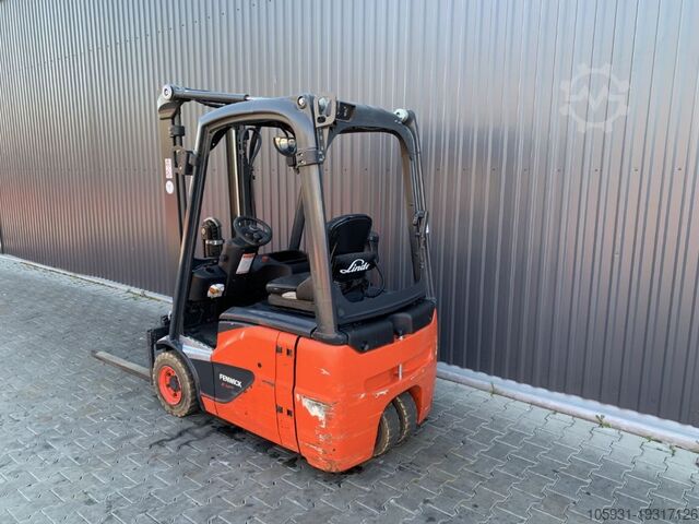 Elektromos háromkerekű targonca Linde E14-02