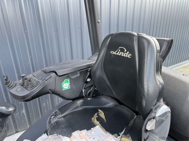 LPG-vorkheftruck Linde H14T-01