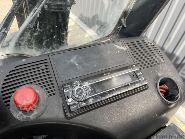 Stivuitor electric cu 3 roți Linde E20L-02