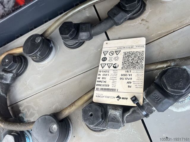 Stivuitor electric cu 3 roți Linde E20L-02