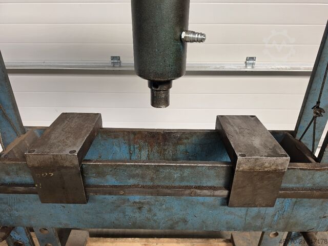 Műhelyprés Haco 40 ton