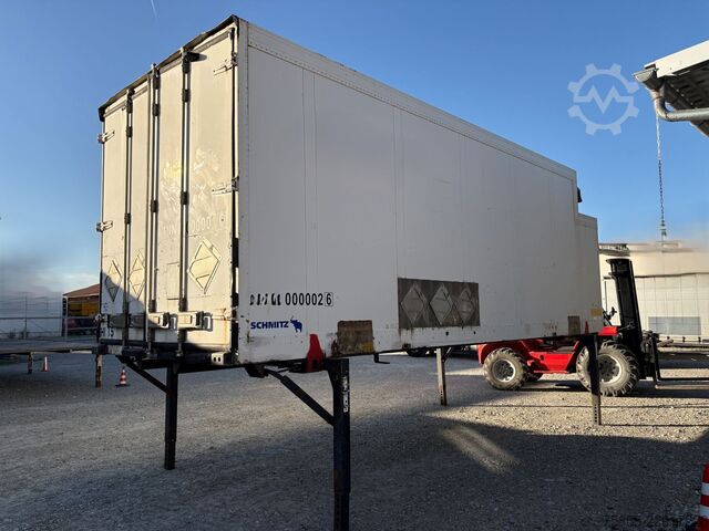 Châssis interchangeable avec structure frigorifique SCHMITZ BDF Kühlkoffer Carrier 750 läuft