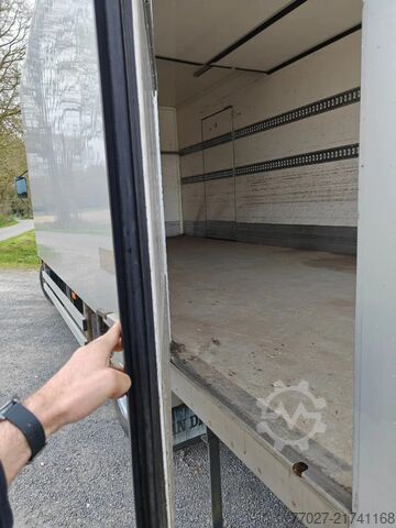 Suitcase DAF LF 55.250 Box iso