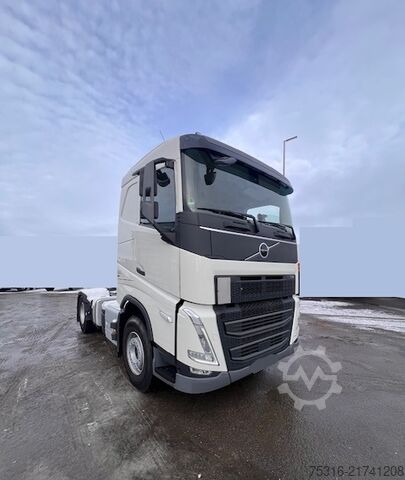 Standard tractor unit VOLVO FH 500