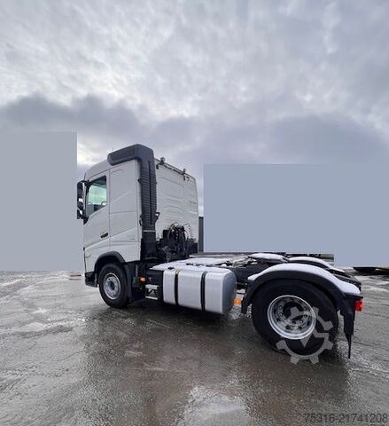 Standard tractor unit VOLVO FH 500