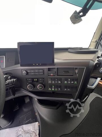 Standard tractor unit VOLVO FH 500