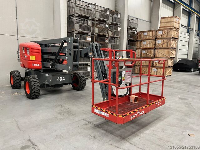 4x4 tahrikli personel yükseltici Skyjack SJ46AJ