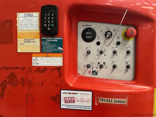 4x4 tahrikli personel yükseltici Skyjack SJ46AJ