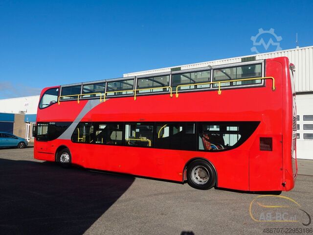 Bus VOLVO UNVI SIGHTSEEING 65 Sitze EURO 5 (2 Stuck)