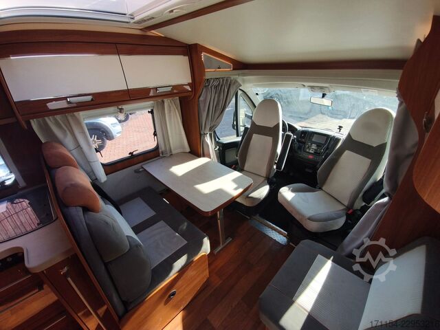 Half-integraal camper DETHLEFFS Magic Edition T 001, SAT, Solar, AHK