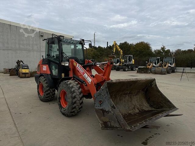 Lader Kubota R065W