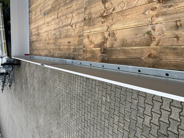 Otevřený přívěs Möslein THT 11- G 6,2  Tandem Pritsche- Tieflader mit Rungentaschen