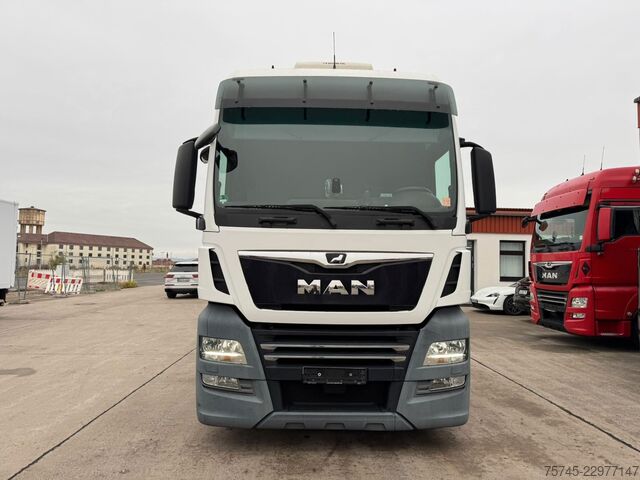 Ciągnik siodłowy typu volume MAN TGX 18.500 XXL * RETARDER * STANDKLIMA * VER. SA