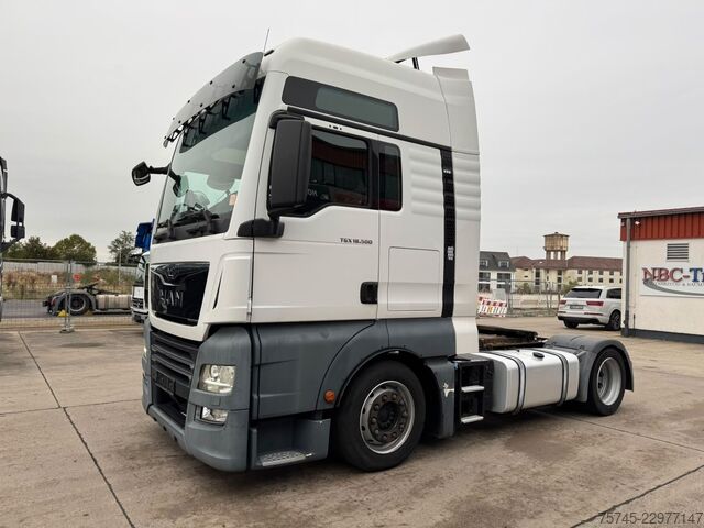 Ciągnik siodłowy typu volume MAN TGX 18.500 XXL * RETARDER * STANDKLIMA * VER. SA