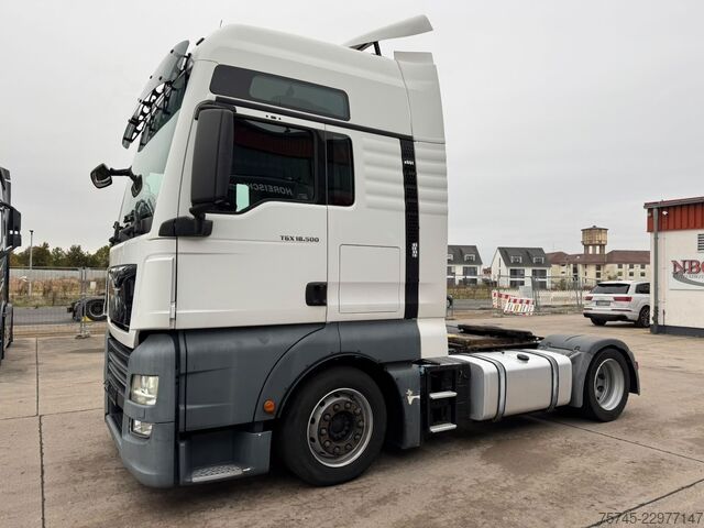 Ciągnik siodłowy typu volume MAN TGX 18.500 XXL * RETARDER * STANDKLIMA * VER. SA