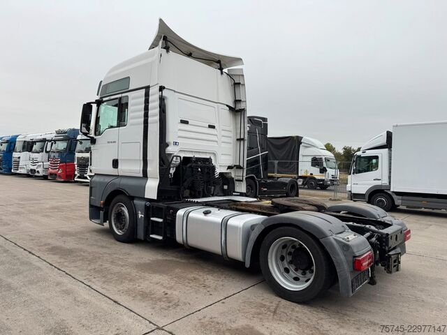 Ciągnik siodłowy typu volume MAN TGX 18.500 XXL * RETARDER * STANDKLIMA * VER. SA