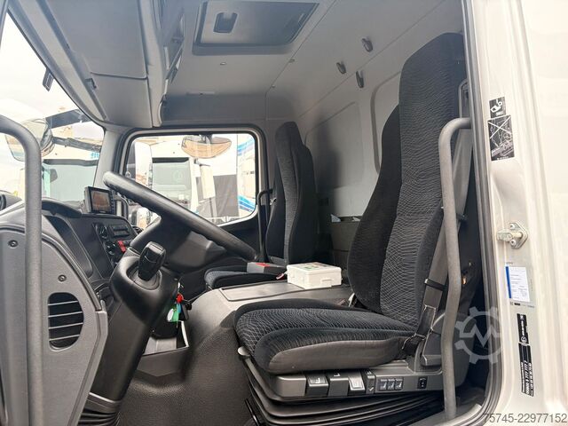Samochód ciężarowy typu furgon MERCEDES-BENZ ATEGO 1224 / 8,60M KOFFER / LBW / KAMERA