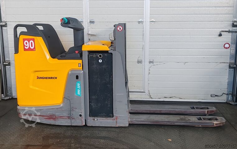 Empilhador manual Jungheinrich ERD 220 1.66m/ 1902mh/ 2020y