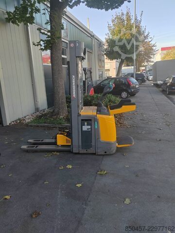 χειροκίνητος παλετοφόρος Jungheinrich ERC 214z 5.35m/ initial