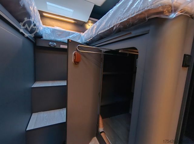 Ημιενσωματωμένο αυτοκινούμενο τροχόσπιτο LAIKA Kosmo L 319 -Hubbett/Komfort-Paket/uvm.