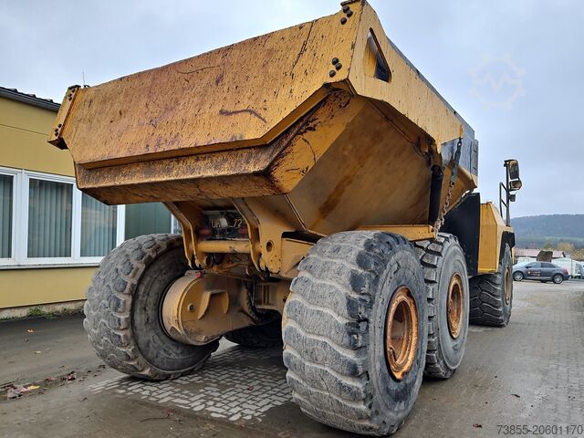 Belden kırmalı damperli kamyon Moxy MT 41