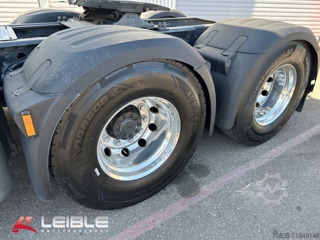 Camión de carga pesada DAF XF 530 6x4 SSC*70to*2xTank*Standklima*Leder*