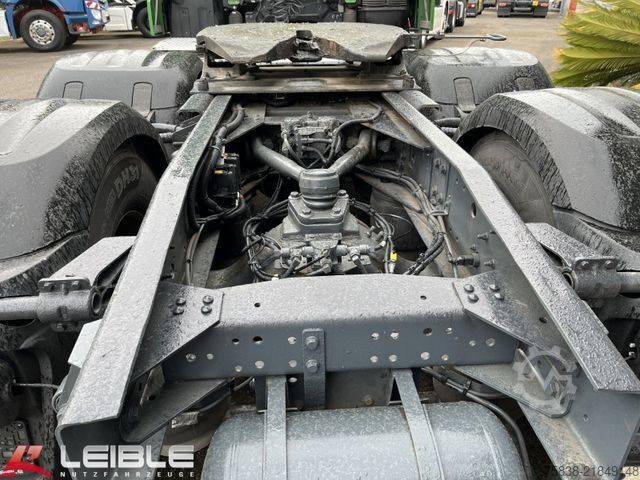 Camión de carga pesada DAF XF 530 6x4 SSC*70to*2xTank*Standklima*Leder*