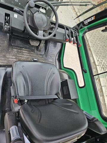 Stivuitor electric cu 4 roți Hangcha CPD50-XD6-SI28