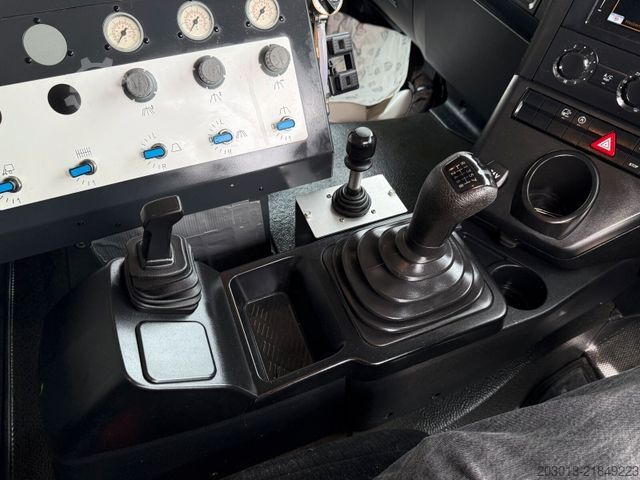 Veegmachine MERCEDES-BENZ 1836 Kehrmaschine Nothhelfer Kobit K8