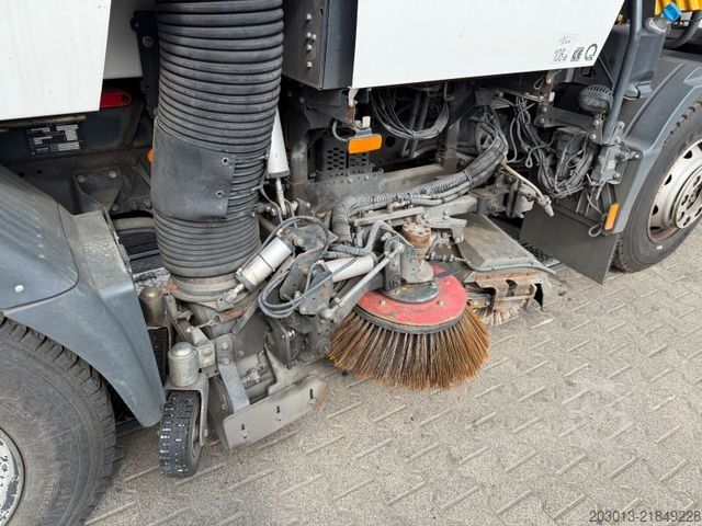 Silniční zametač MERCEDES-BENZ ATEGO 1323 Kehrmaschine Bucher Cityfant 6000
