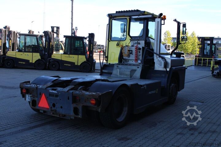 Terminal tractor MOL RM255 4X4