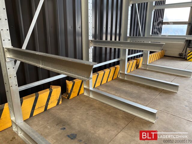 Cantilever rack ca. 4,02 lfm. Kragarmregal H: 300 cm T: 137 cm , 500 Kg/Arm , 4 Lagerebenen
