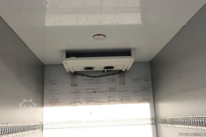 Gekoelde koffer Iveco Daily 35C16 Carrier Xarios 350 Koel+Vries+verwa...