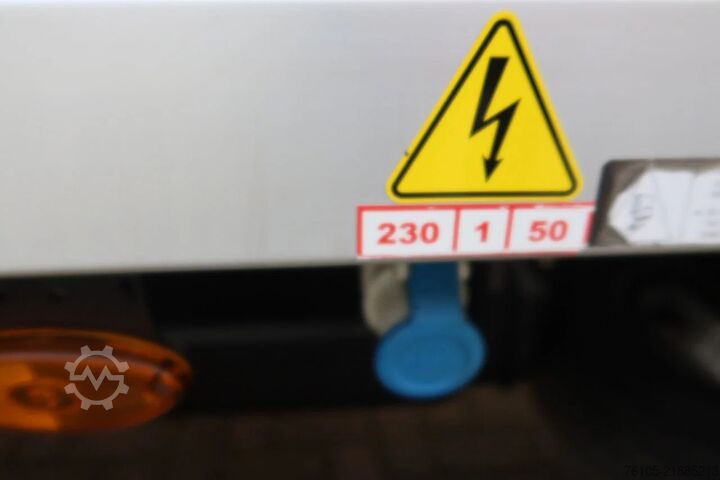 Gekoelde koffer Iveco Daily 35C16 Carrier Xarios 350 Koel+Vries+verwa...
