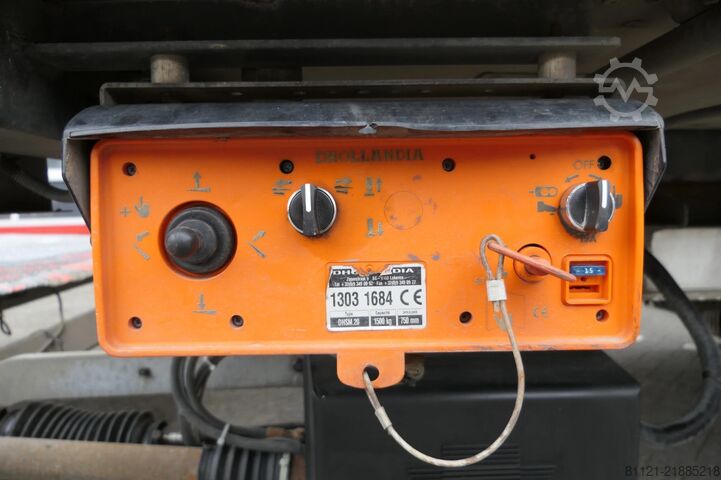 Gekoeld/bevroren transport Volvo FL 240 | Carrier SUPRA 950Mt / Bi-temp | 3 Comp...