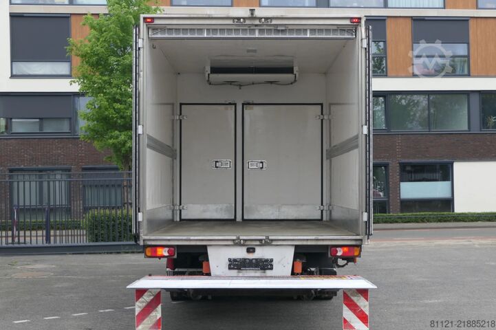 Gekoeld/bevroren transport Volvo FL 240 | Carrier SUPRA 950Mt / Bi-temp | 3 Comp...