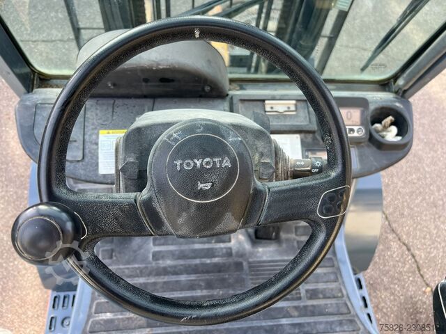 Voorlader vorkheftruck TOYOTA Tonero 02-8FGF25*2,5T*Zinkverstell*3 Meter*2019*